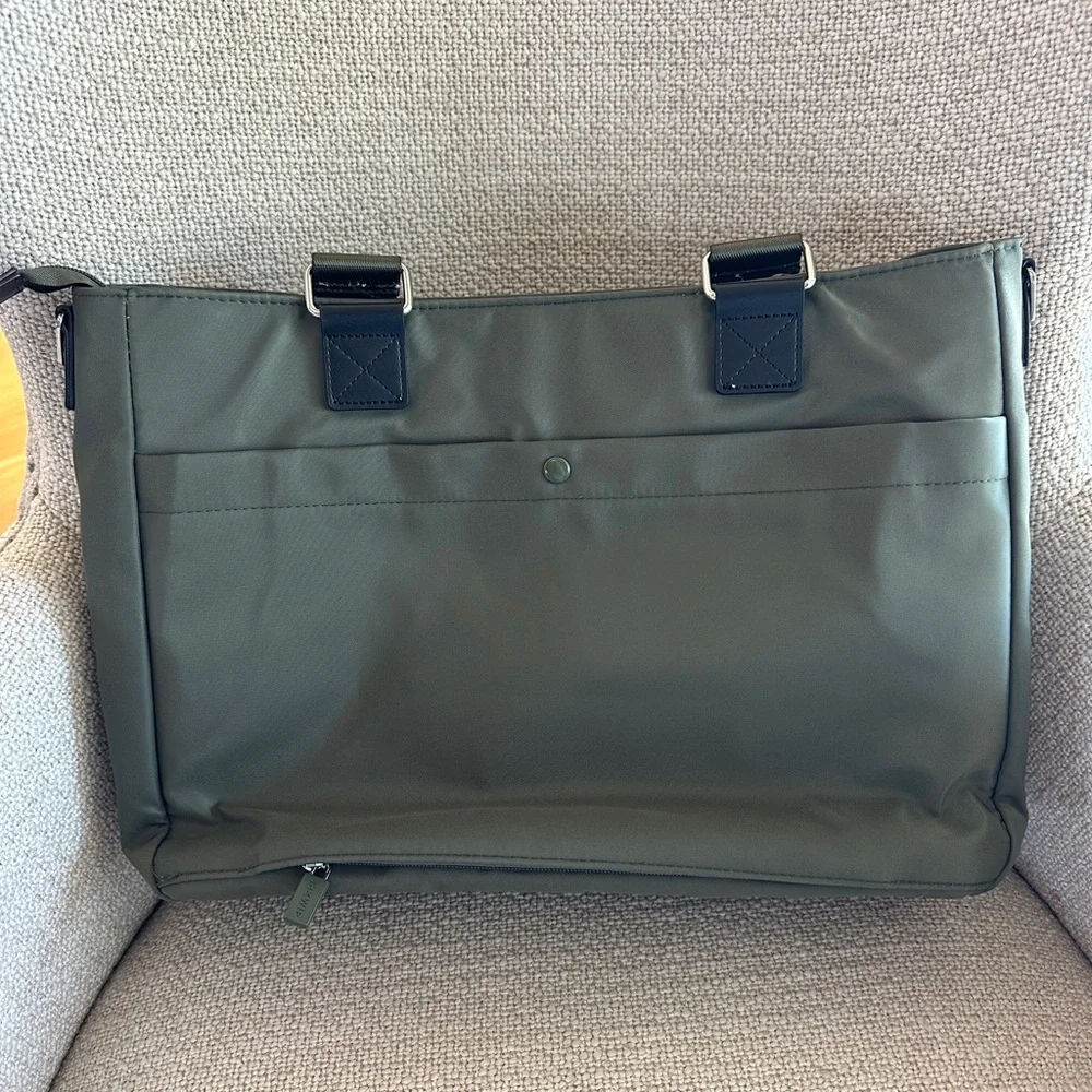 Ihkwip cargo tote/laptop bag